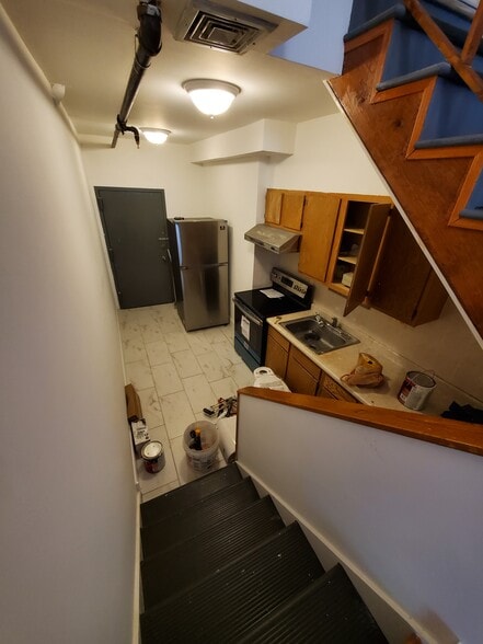 Building Photo - 1231 Race St