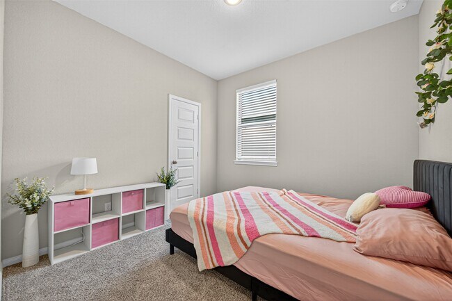 Building Photo - 8014 Barret Travis Ct