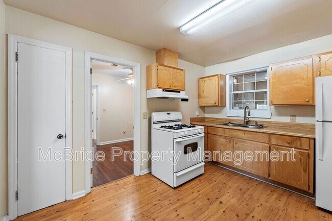 Building Photo - 1739 Cornell Dr