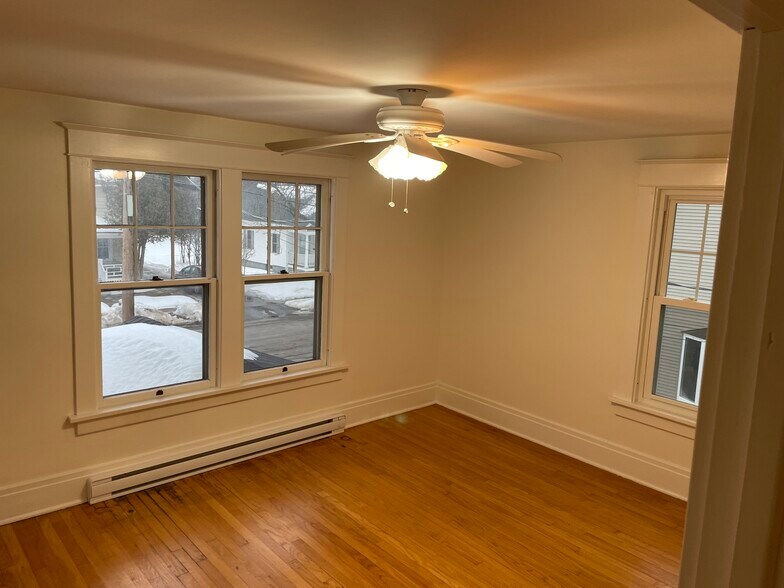 Front Bedroom - 6 Morrison Ave