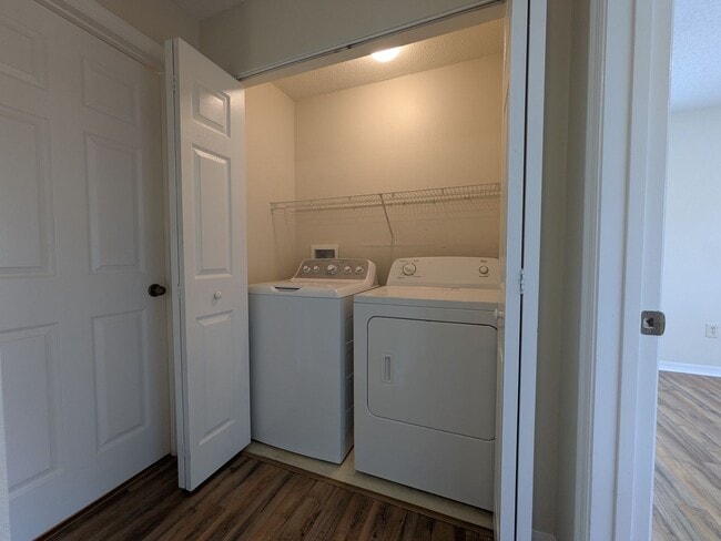 Building Photo - 3/2 Condo, Villas at Lakeside in Oveido