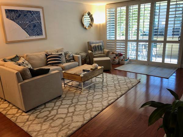 living room - 11970 Montana Ave