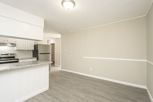 Building Photo - Charming 3-Bedroom Home on a Spacious Lot in Benton, AR – Perfect for Comfortable Living!