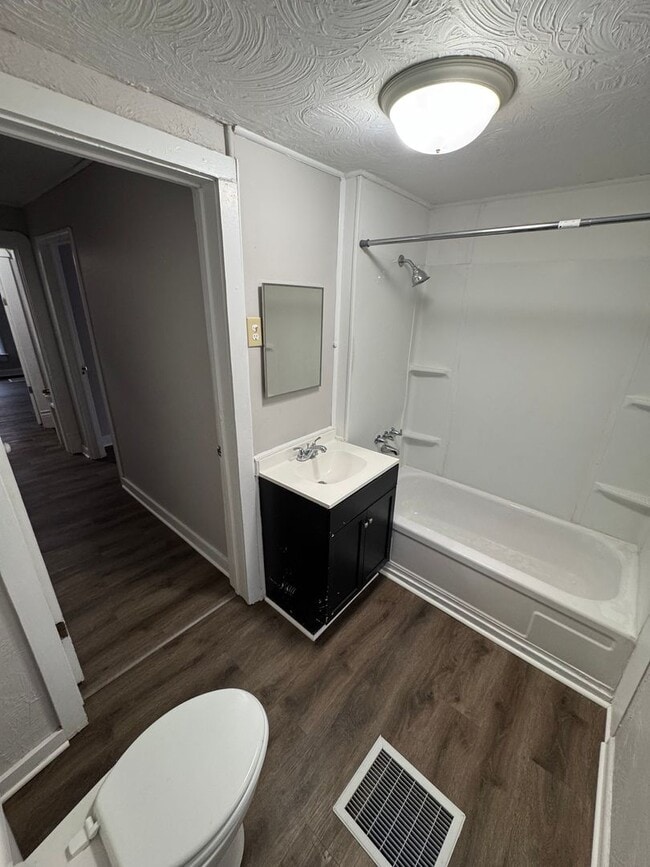 Building Photo - Olney 1135