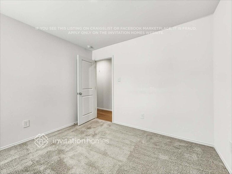 Building Photo - 3222 Crestone Dr