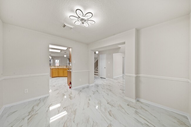 Building Photo - 3519 Brackenfern Rd