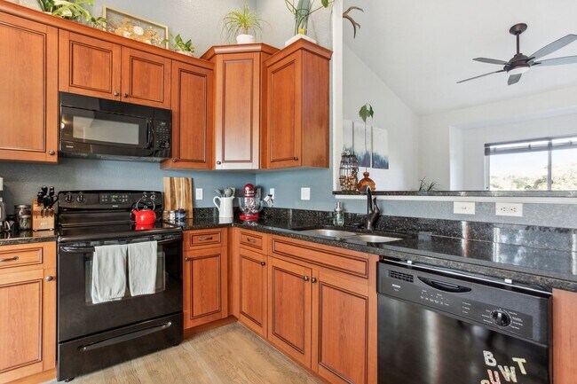 Building Photo - Arvada Townhome with Serene Lake Views