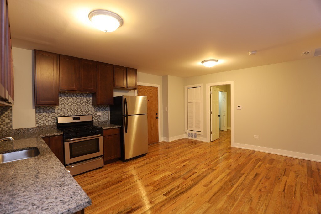 Building Photo - 622 W Arlington Pl