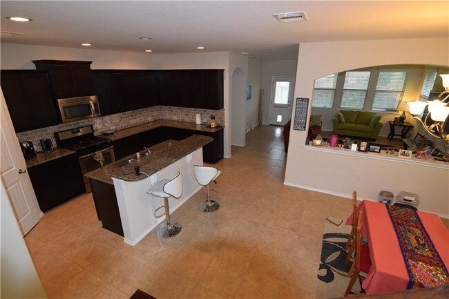 Building Photo - 325 Banin Malone Ln
