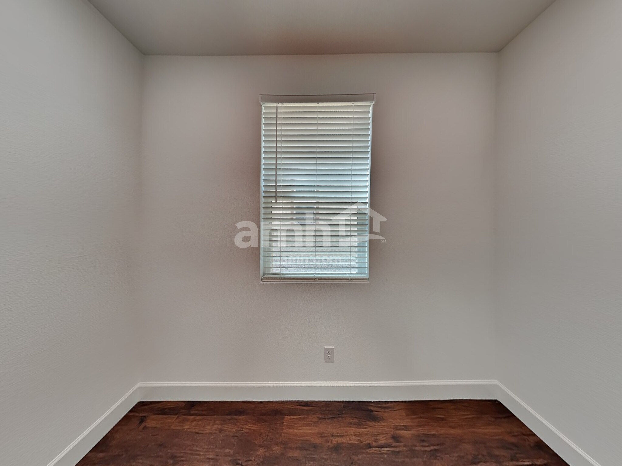 Building Photo - 8841 Tiger Tooth Ave