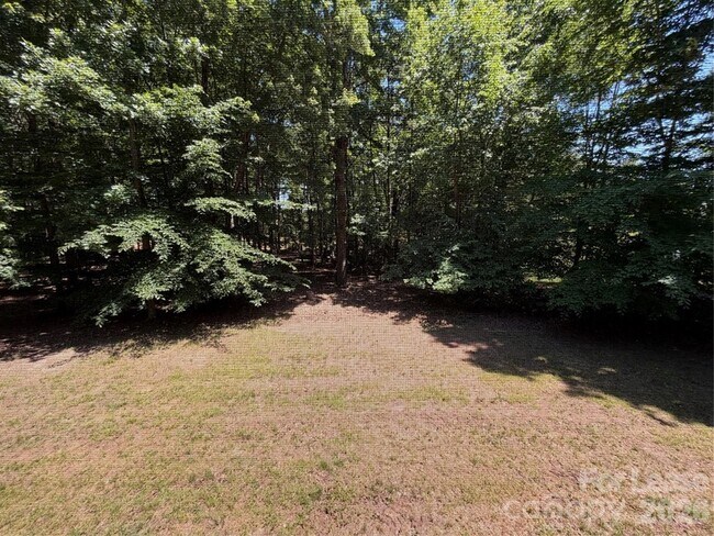 Building Photo - 150 Manitou Trail