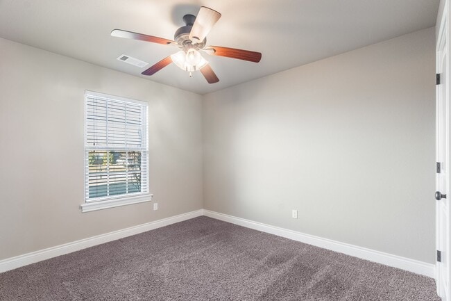 Building Photo - Charming 3-Bedroom Home for Rent in Springdale!