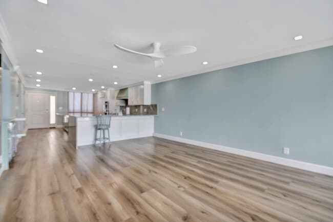 Building Photo - 911 Ocean Dr