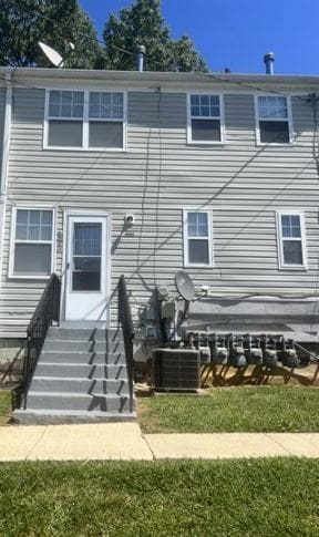 Building Photo - 6890 Hawthorne St