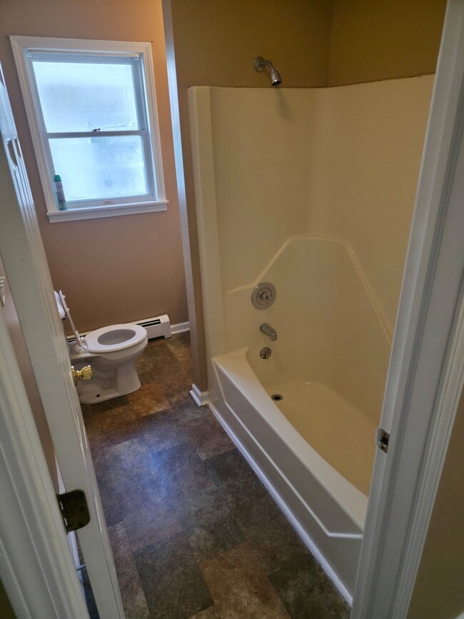 Building Photo - 96 E Schuyler St