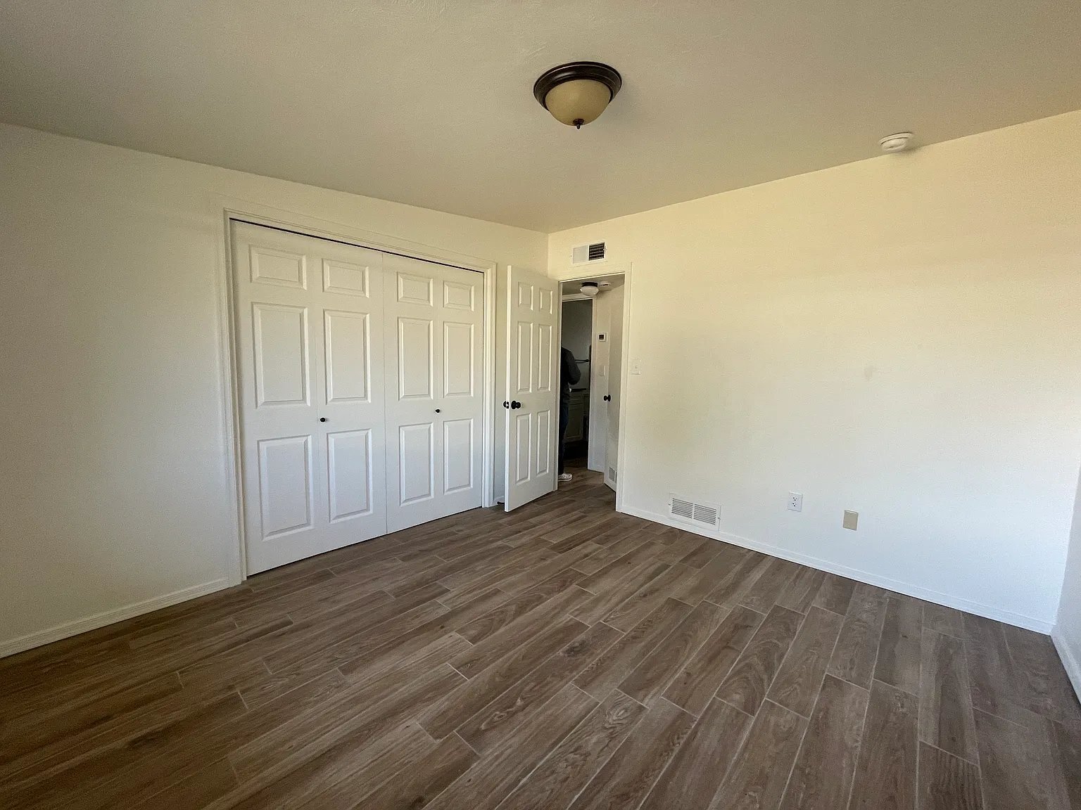 Building Photo - 1508 E Adelaide Dr