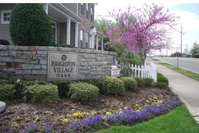 Building Photo - 4844 Bevendean Dr