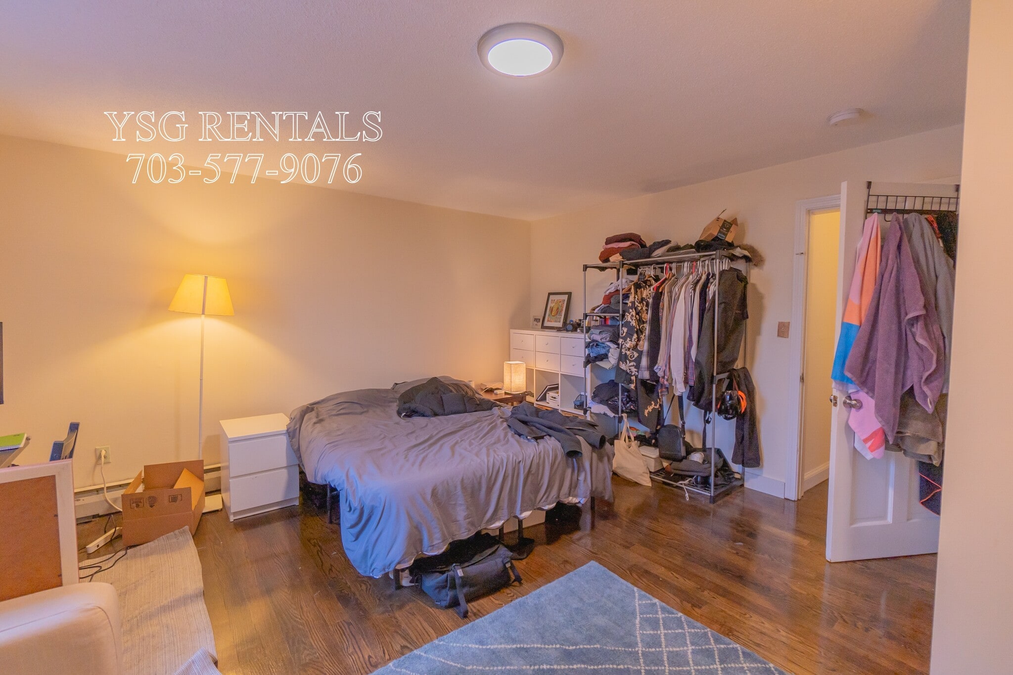 Building Photo - 260 Columbia St