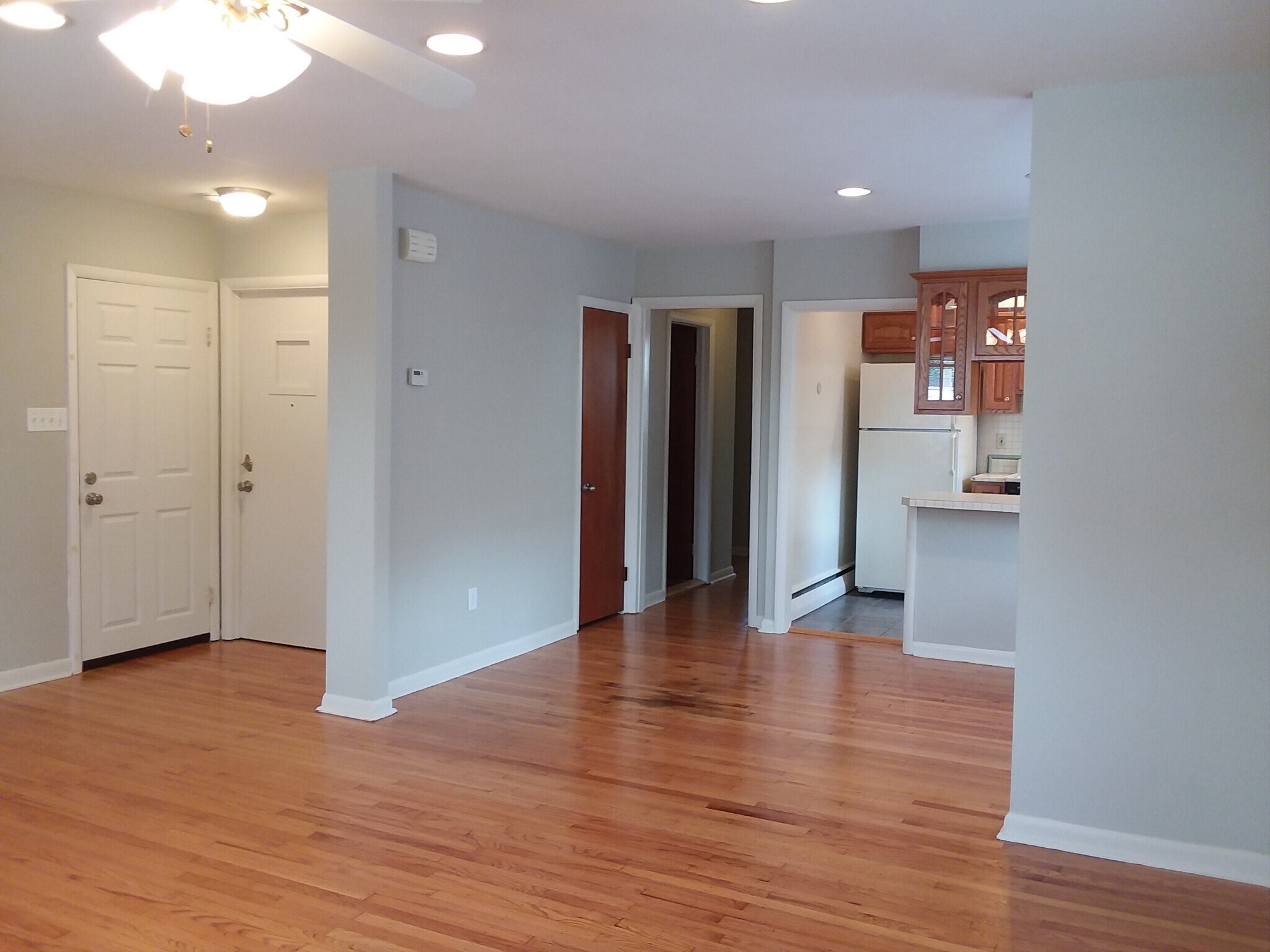 Building Photo - 1227 Drexel Ave