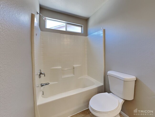 Building Photo - 8974 Spring Peeper Ave