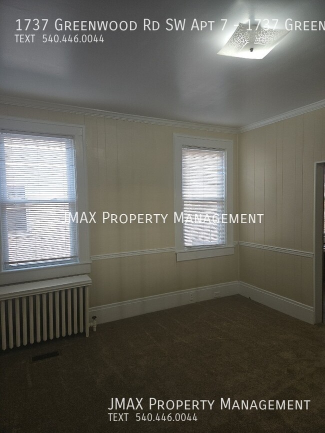 Building Photo - This property has a no security deposit op...