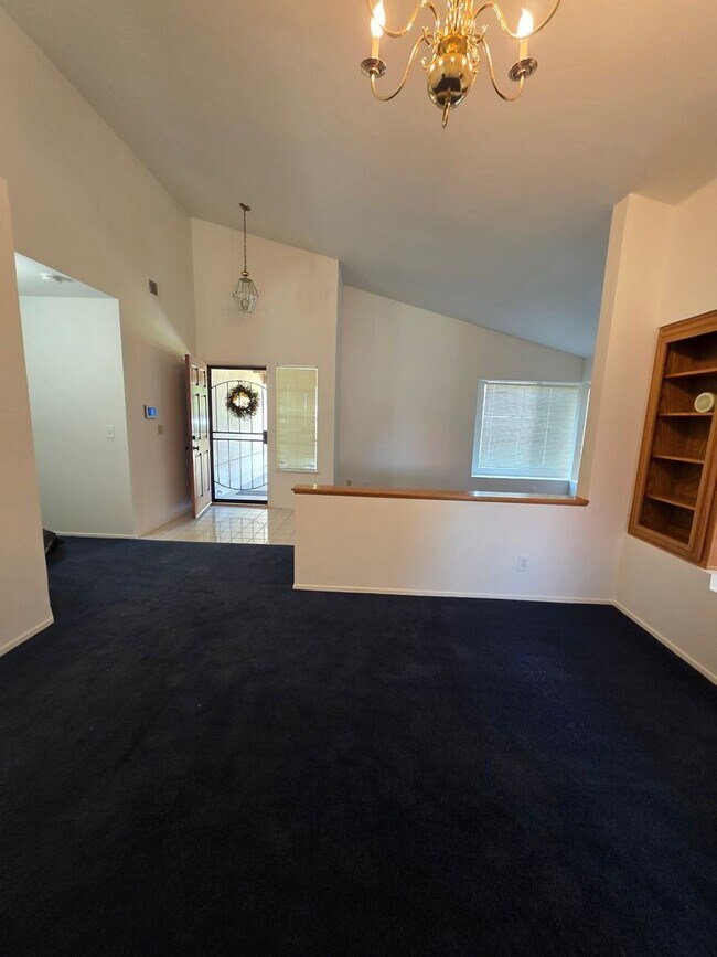Building Photo - 6508 Pine Borough Ct
