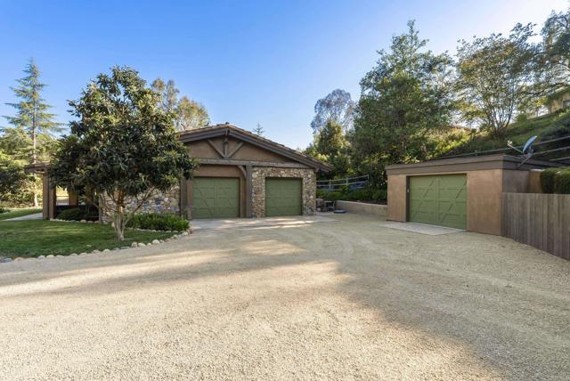 Building Photo - 5330 San Elijo Ave