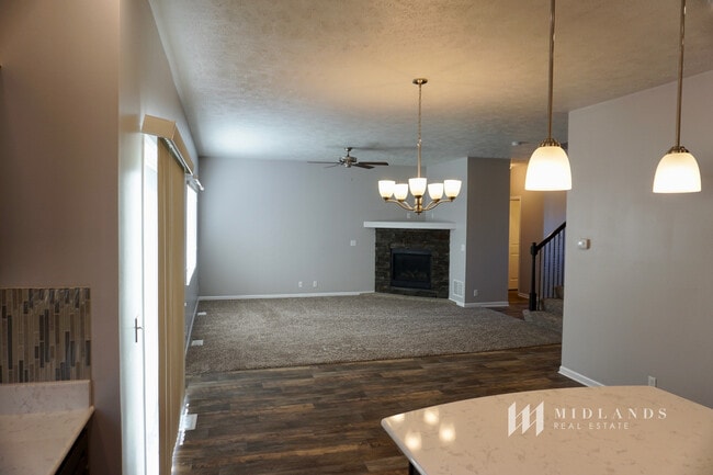 Building Photo - Hyda Hills 2-Story
