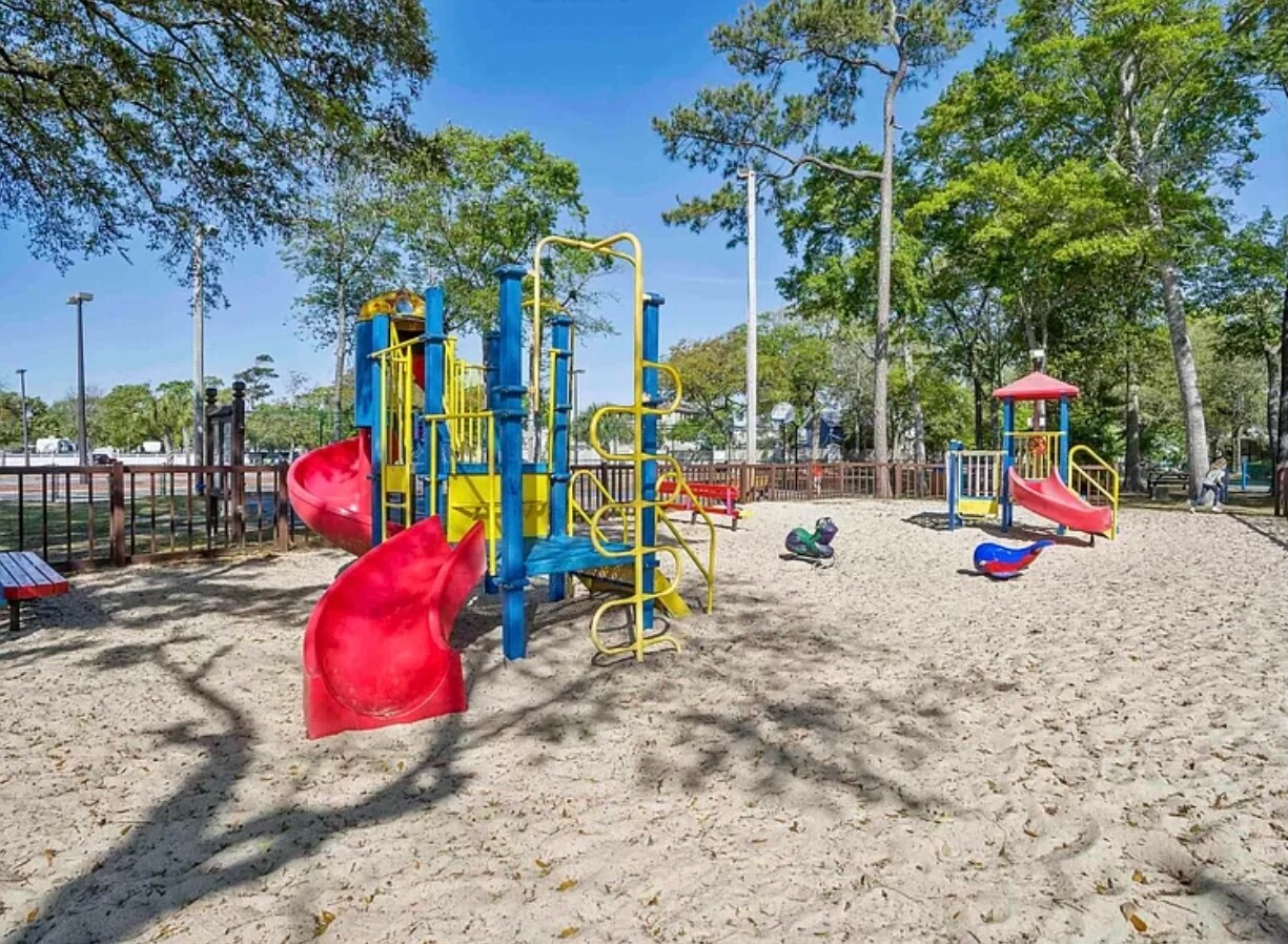 Children’s playground - 5905 S Kings Hwy
