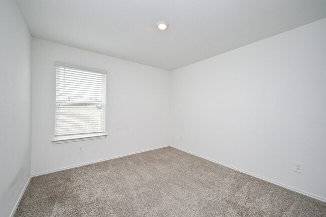 Building Photo - 5411 Auburn Gardens Ct