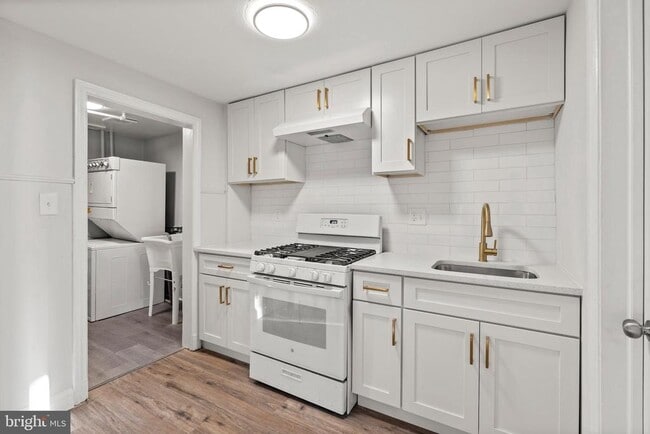 Building Photo - 8604 Chestnut Oak Rd