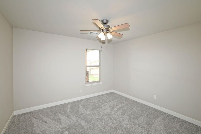 Building Photo - 4707 Carmel Ave