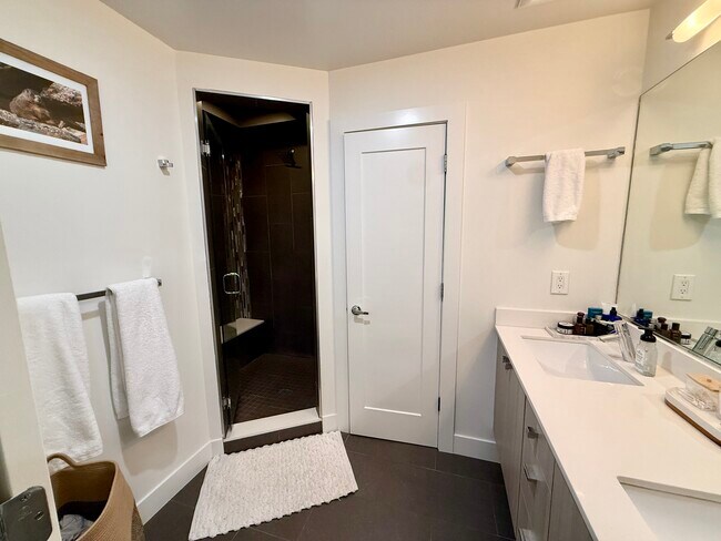 Building Photo - 4463 Tennyson St