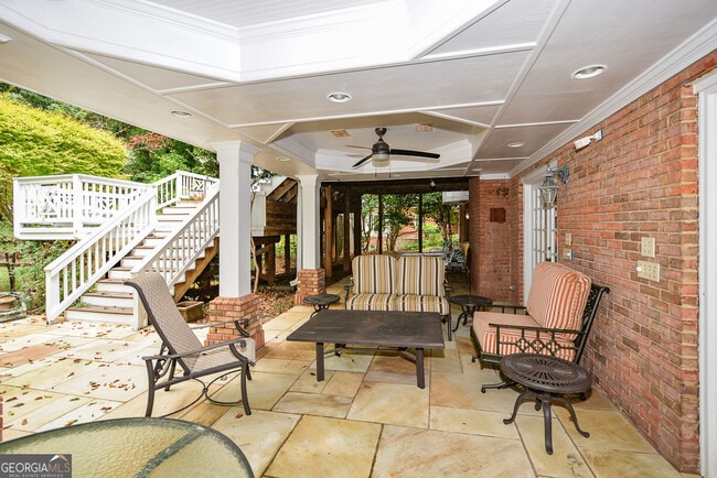 Building Photo - 1640 Lazy River Ln