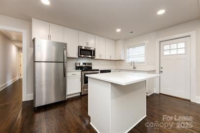 Building Photo - 1704 Club Rd