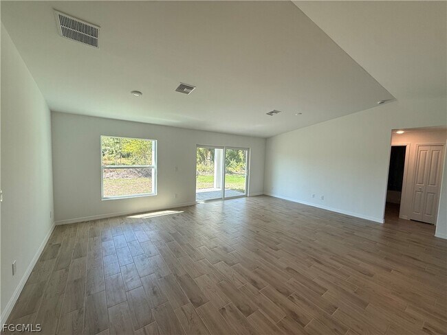 Building Photo - 4111 16th St W