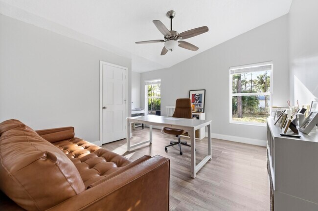 Building Photo - 12863 159th Ct N