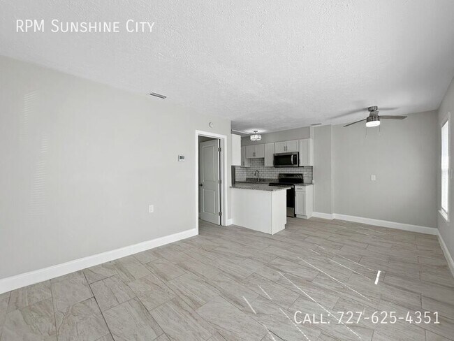 Building Photo - 56 44th Ave