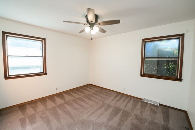 Building Photo - 3 bed 2 bath home in Wheeler