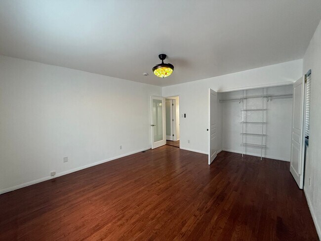 Building Photo - 507 Pullman St