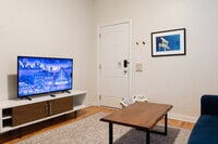 Building Photo - 2149 W Division St