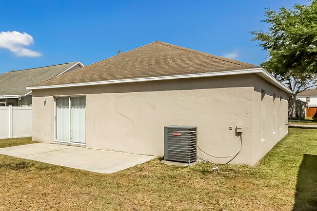 Building Photo - 10555 Opus Dr