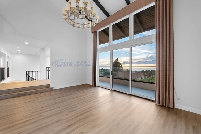 Building Photo - Palos Verdes Estates luxury home is now av...