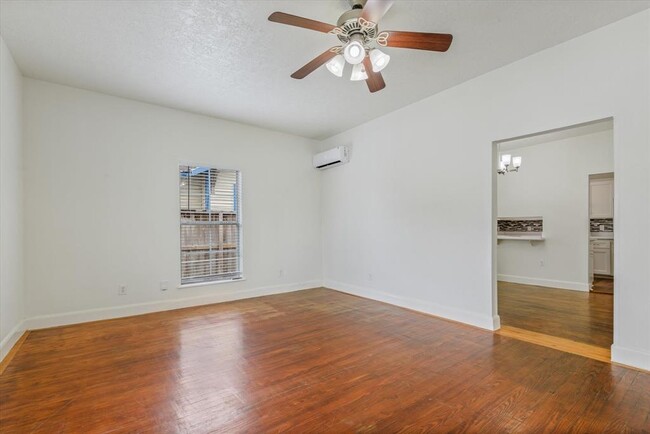 Building Photo - 409 Quitman St