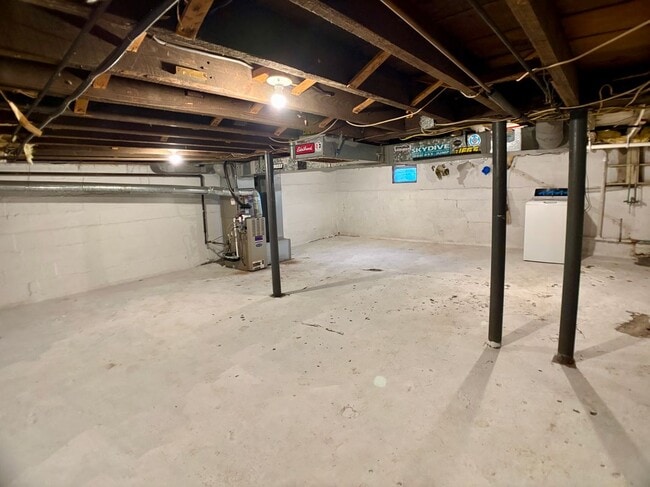 Building Photo - 1107 Cinnaminson Ave