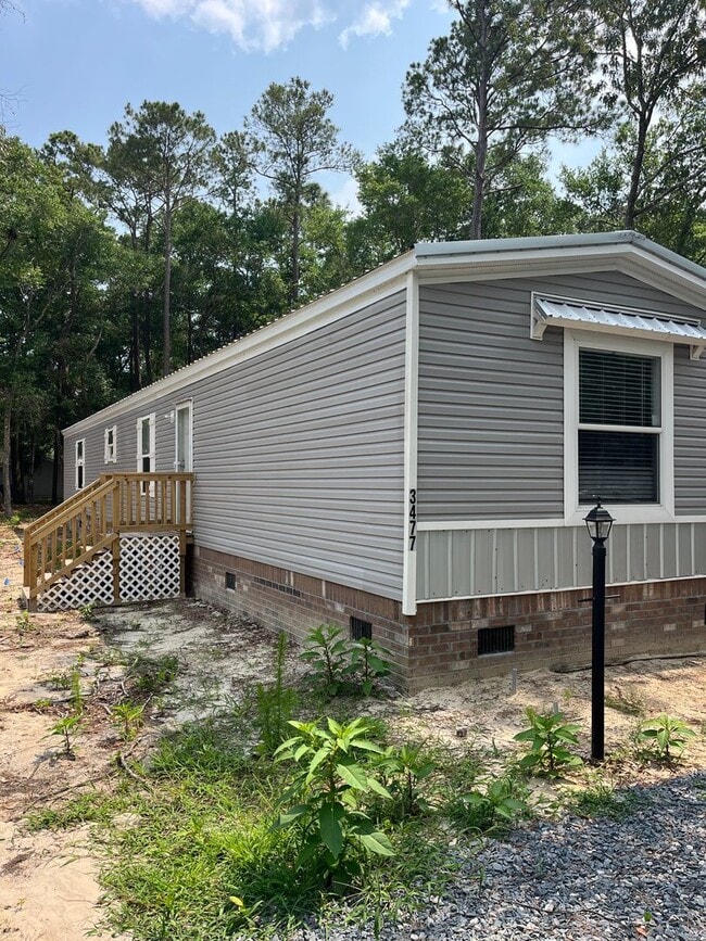 Building Photo - Brand New