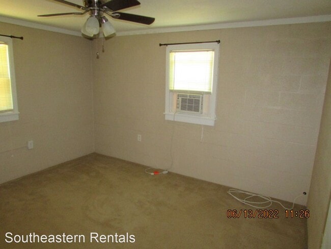 Building Photo - 2 br, 1 bath House - 2420 Pipkin Rd