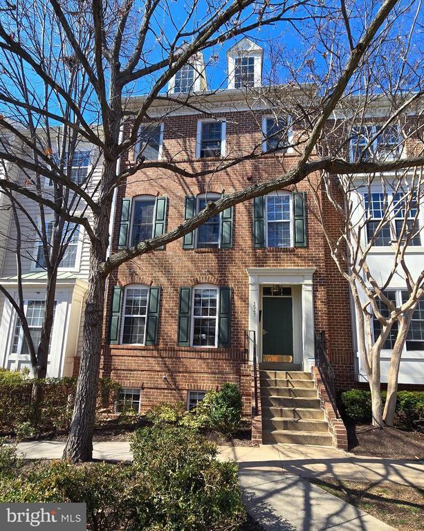 Building Photo - 1547 Northern Neck Dr