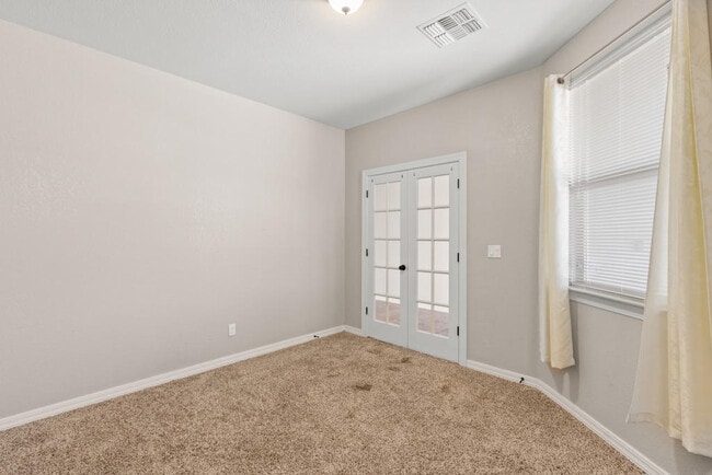 Building Photo - 12664 Azulejos St