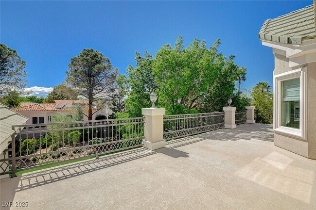 Building Photo - 1266 Imperia Dr